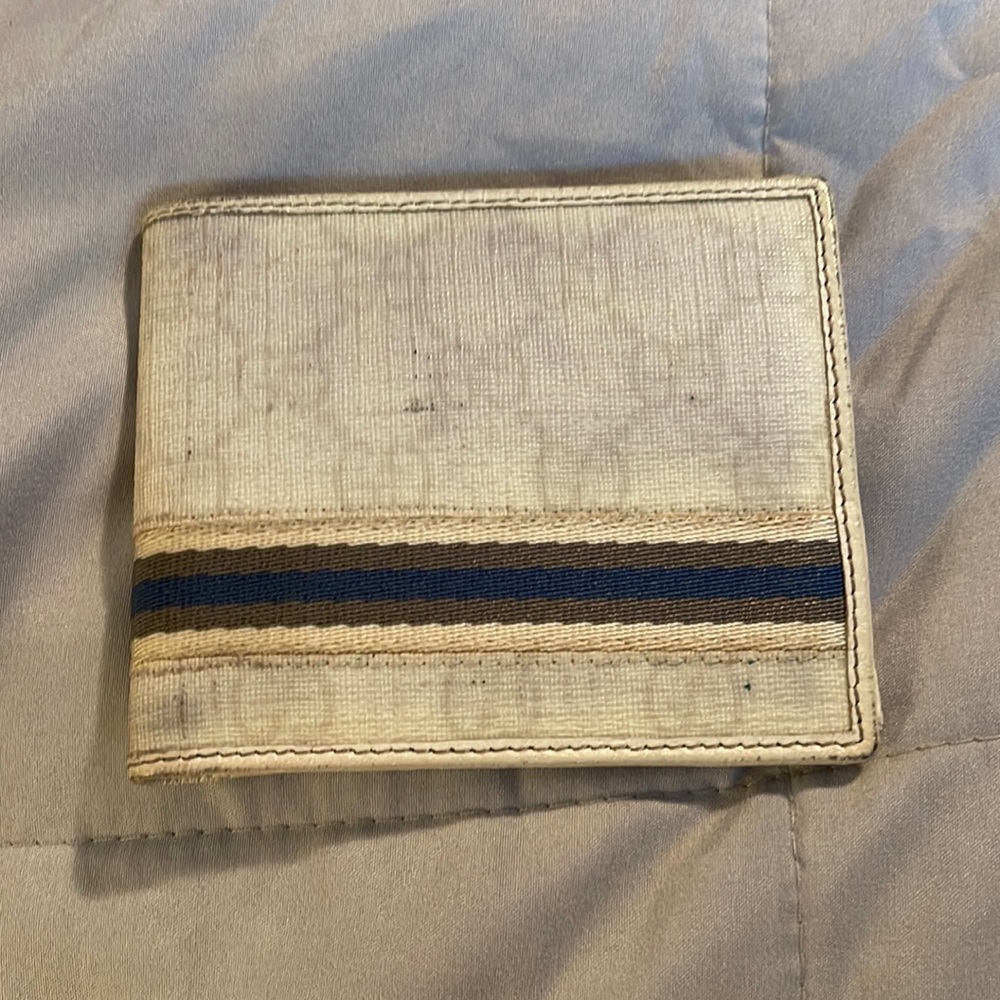 Gucci mens wallet